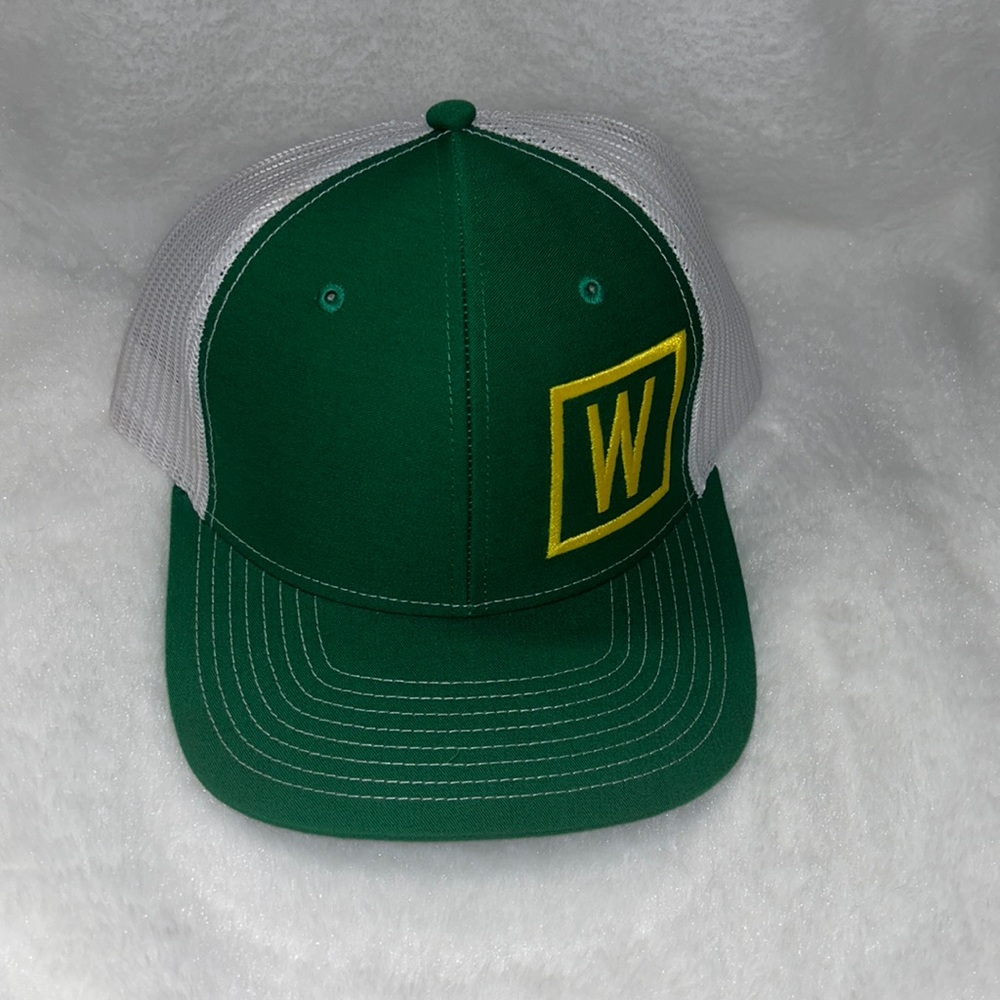 Snap back hat